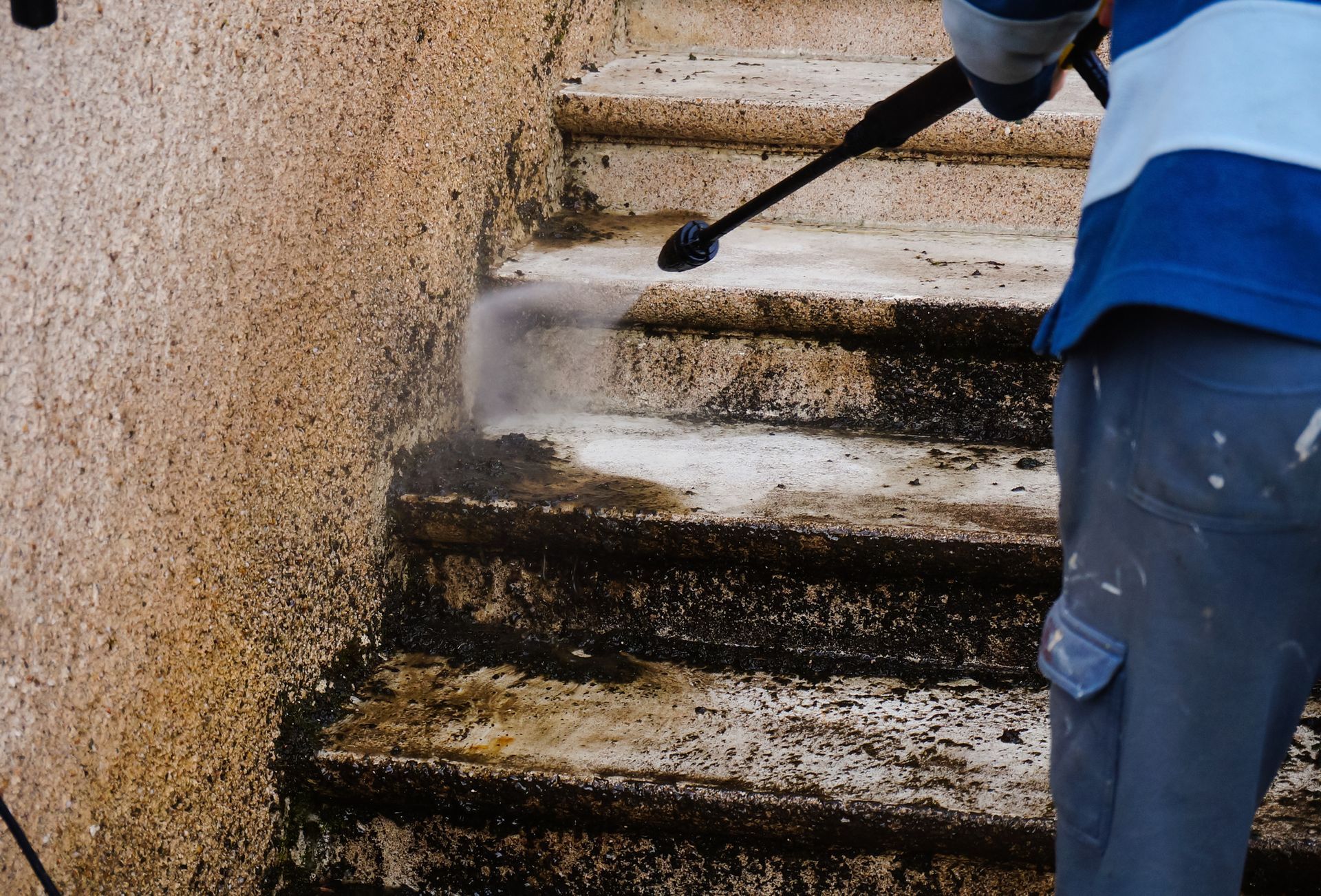 Commercial Pressure Washing