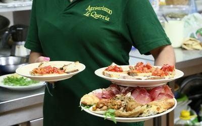 Antipasti tipici del posto