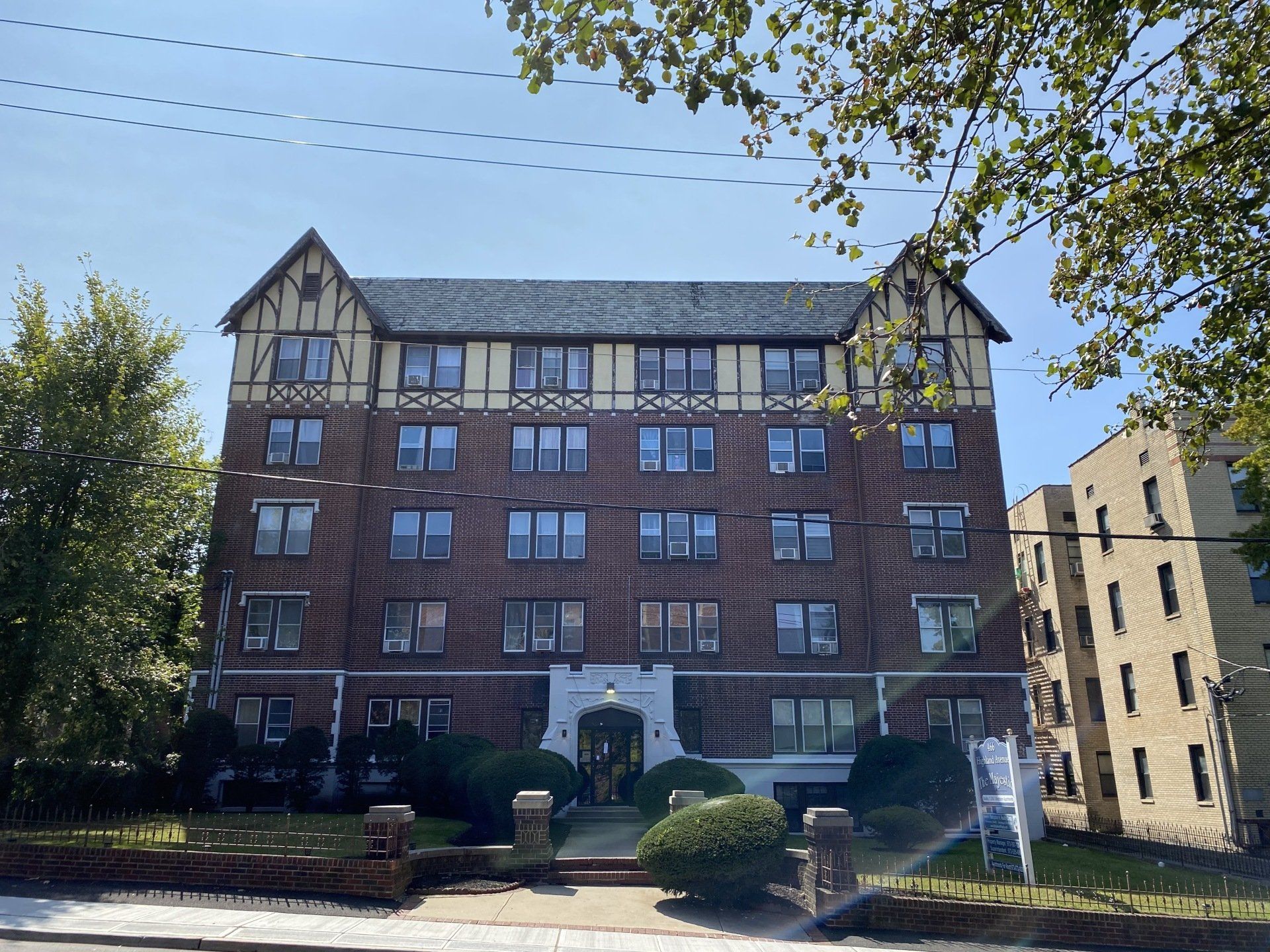 Majestic | East Orange, New Jersey