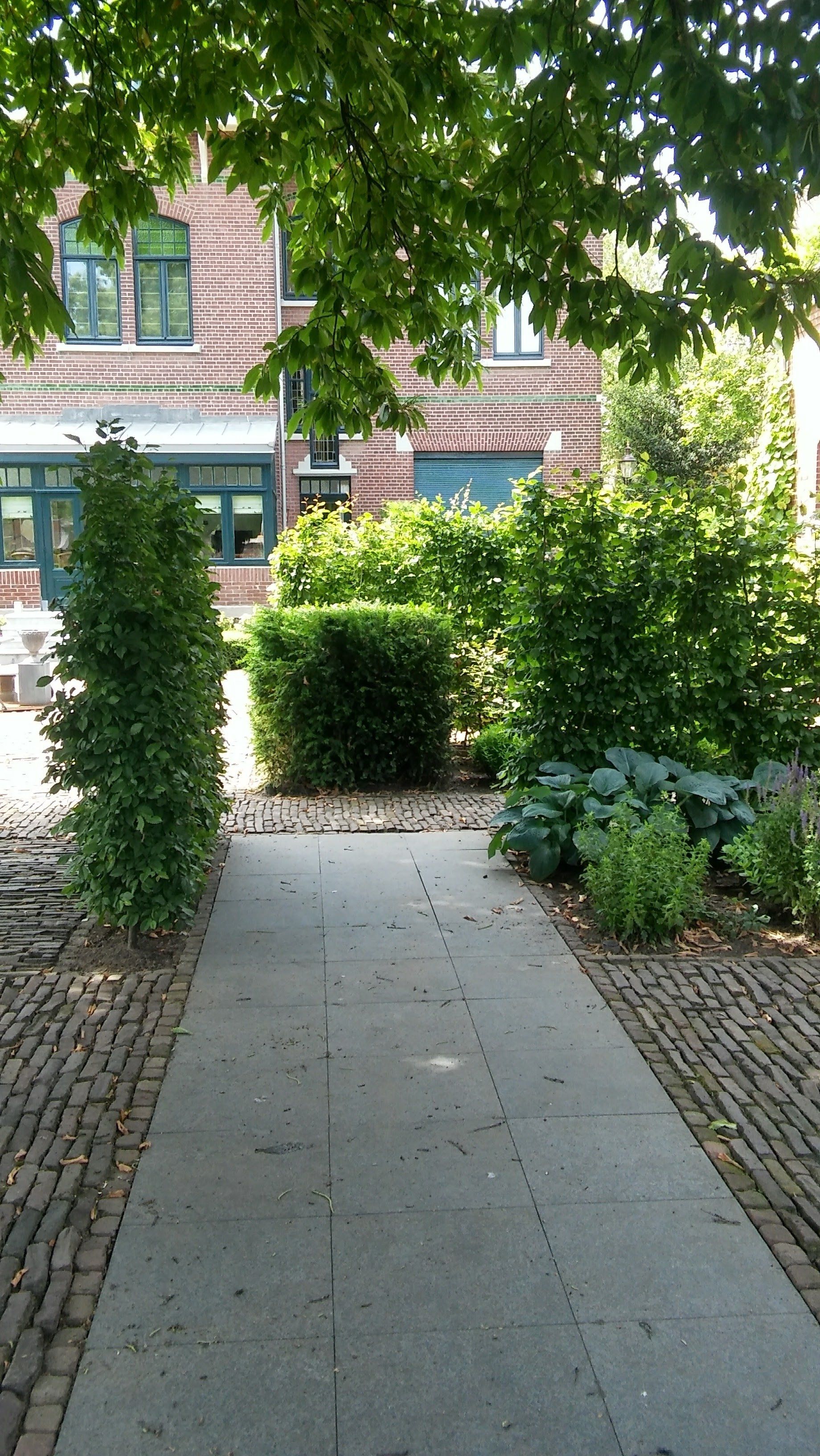 tuin Huize Marie Louise in RoermondKTK Tuinontwerp en Groenadvies