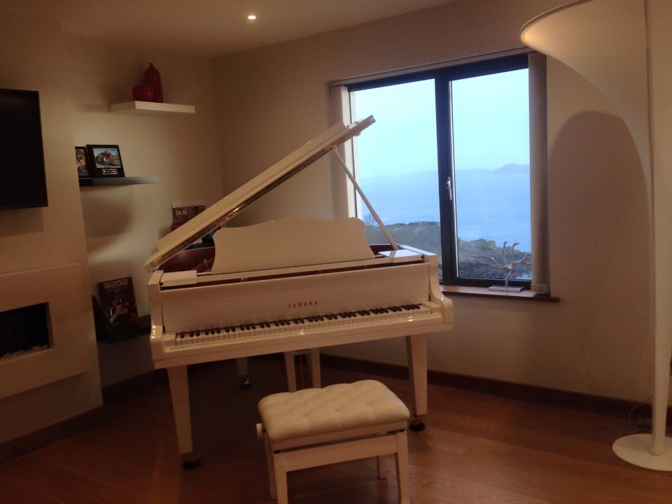 white piano