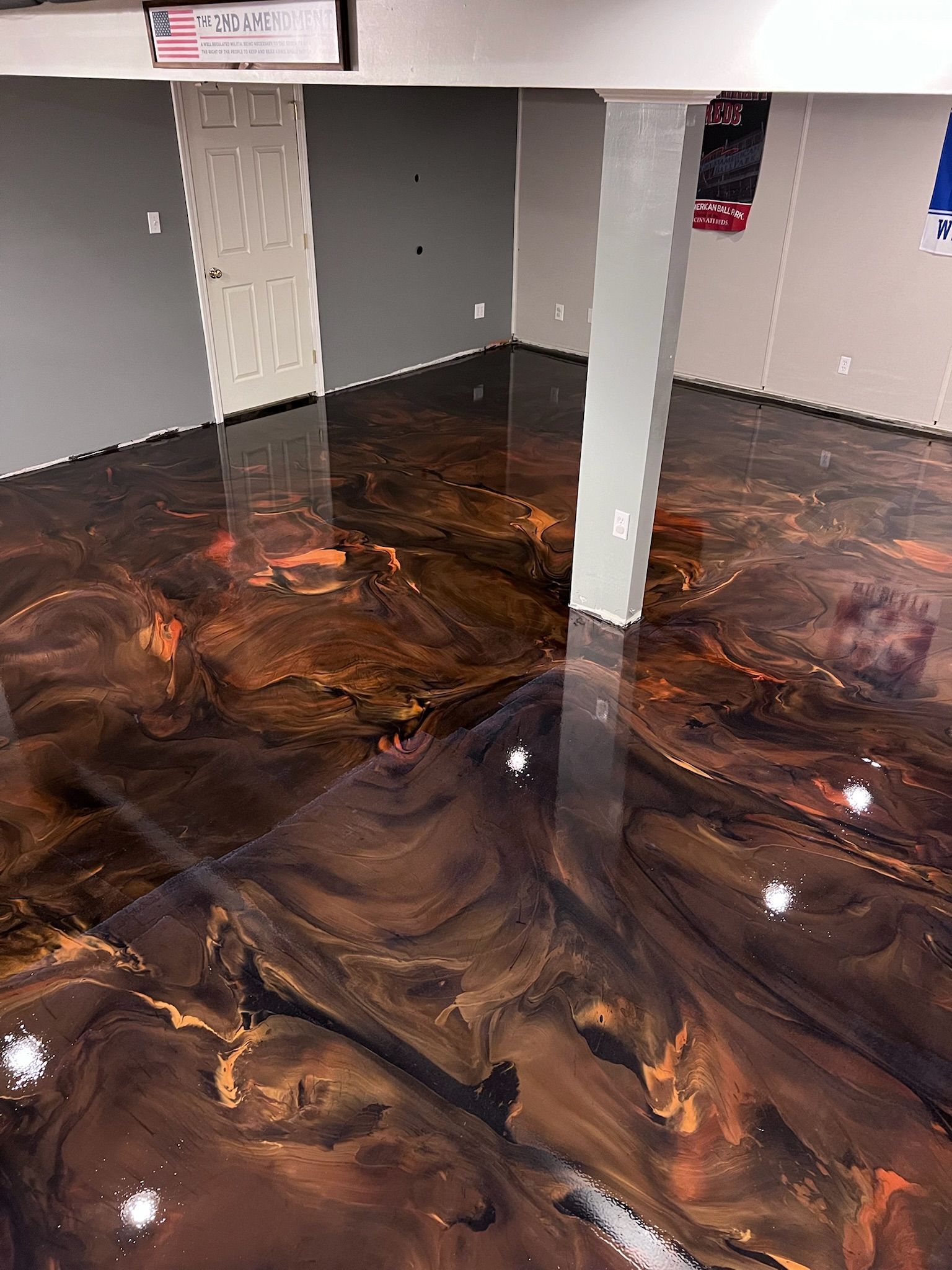 Metallic floor systems