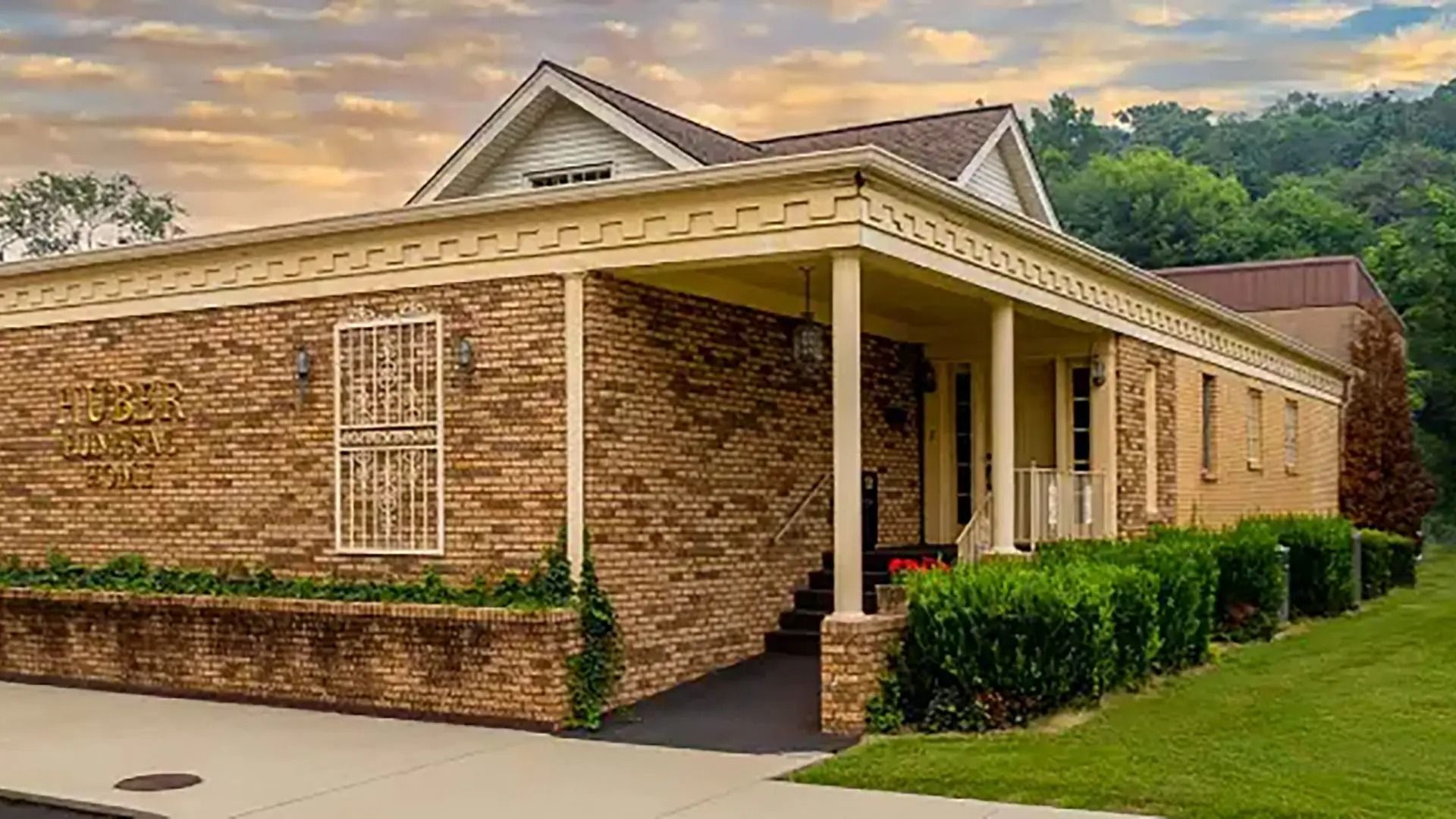 Huber Funeral Home in Cannelton, IN