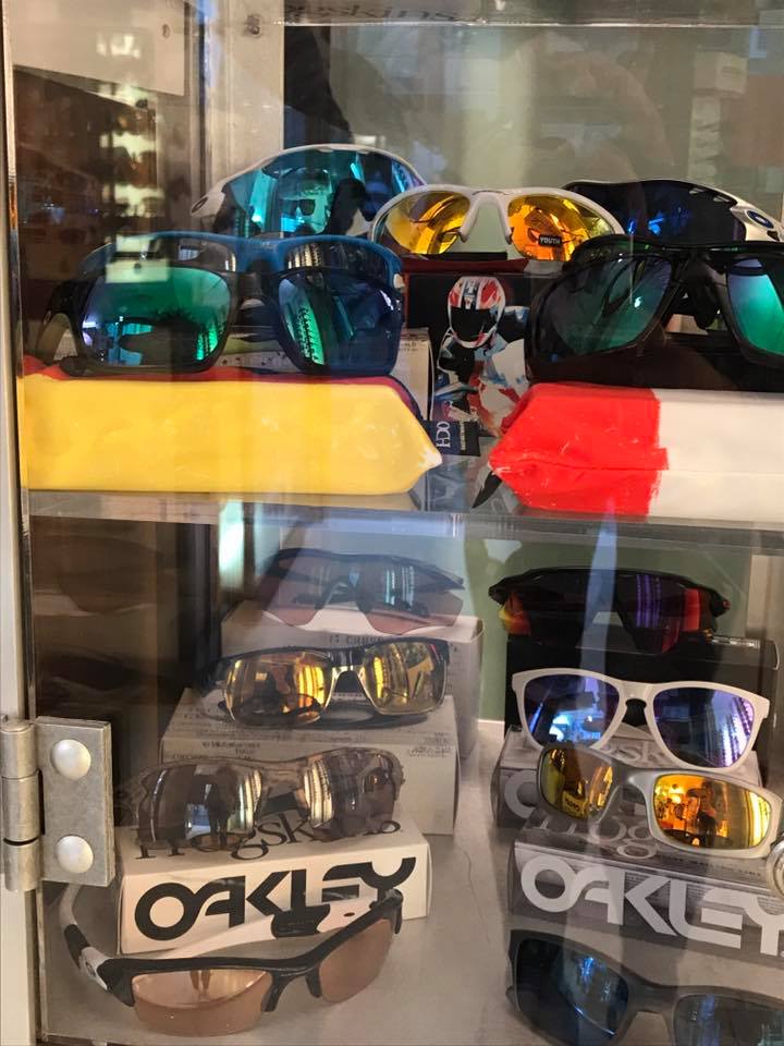 Occhiali con lenti colorate