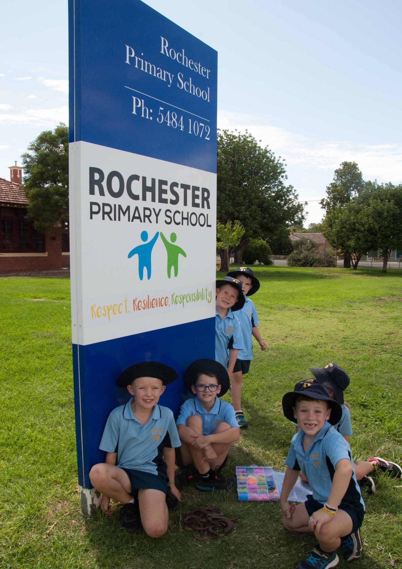 Rochester Primary School 03 5484 1072 Home
