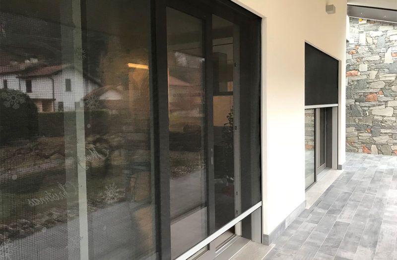 Zanzariere a Monza per porta finestra