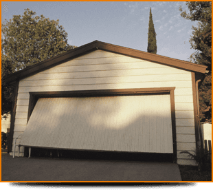  Double garage with up-and-over door