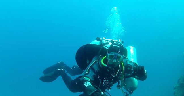 Βασίλης Πετρούλιας σε τεχνική κατάδυση