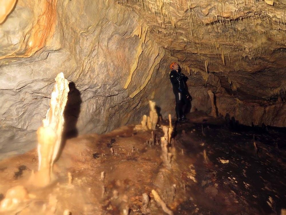 Σπηλαιοκατάδυση Βασίλη Πετρούλια στο υποβρύχιο σπήλαιο Κόρφος