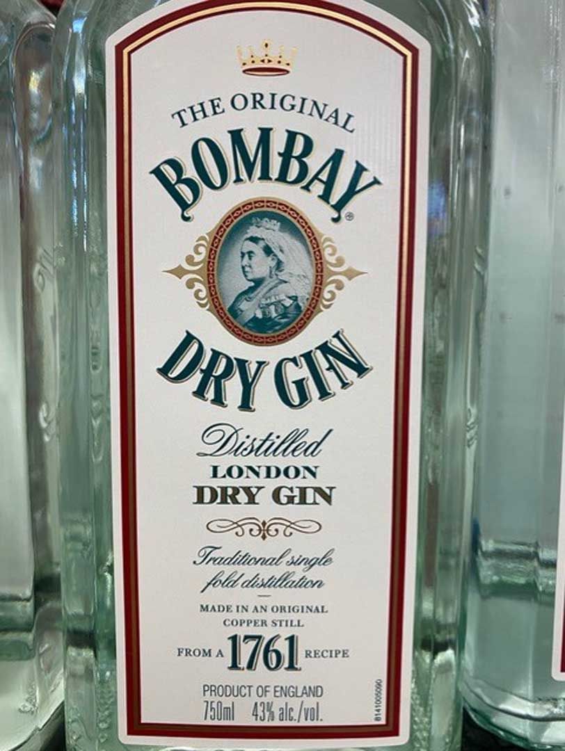 A close up of a bottle of bombay dry gin