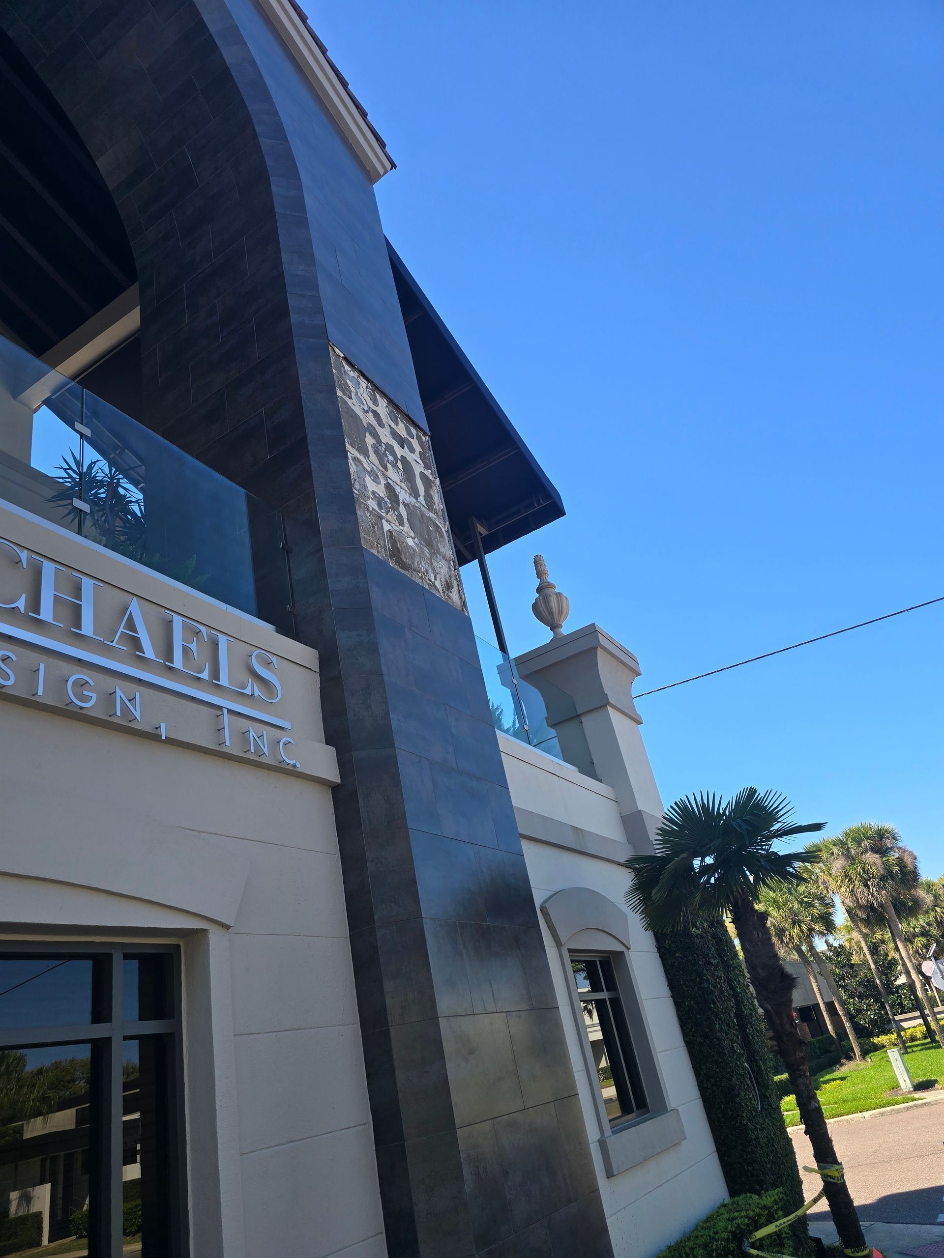 A building with a sign that says michaels on it