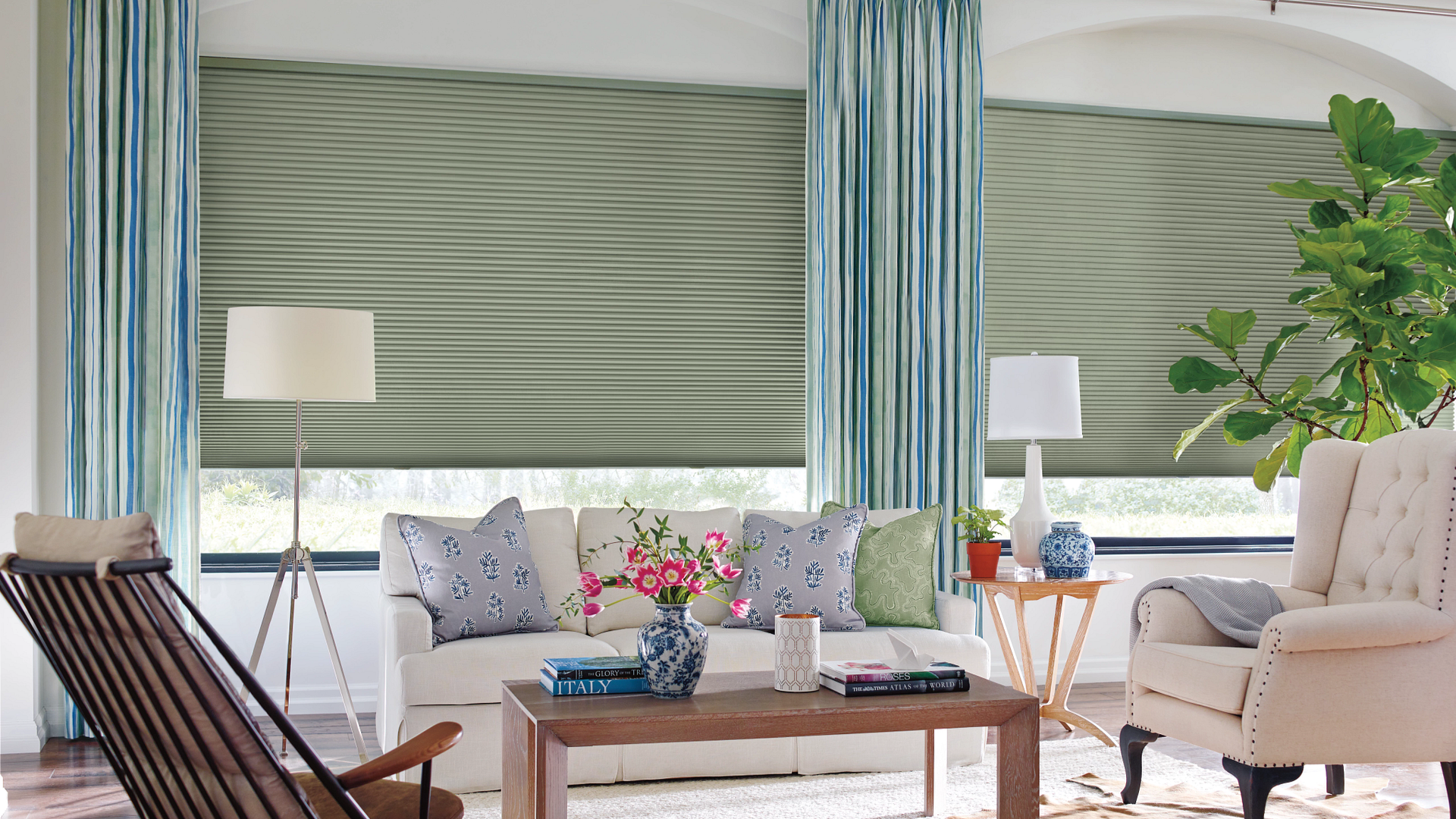 Hunter Douglas Duette® Cellular Shades