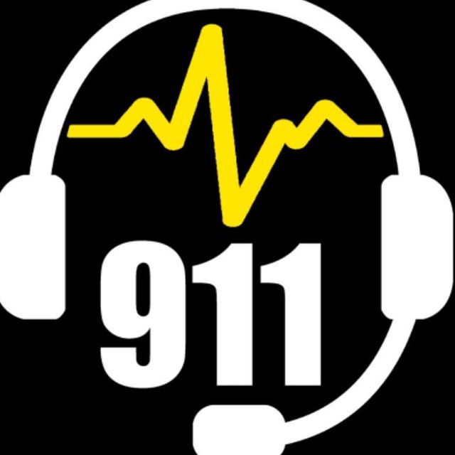 A logo for a call center with headphones and a microphone