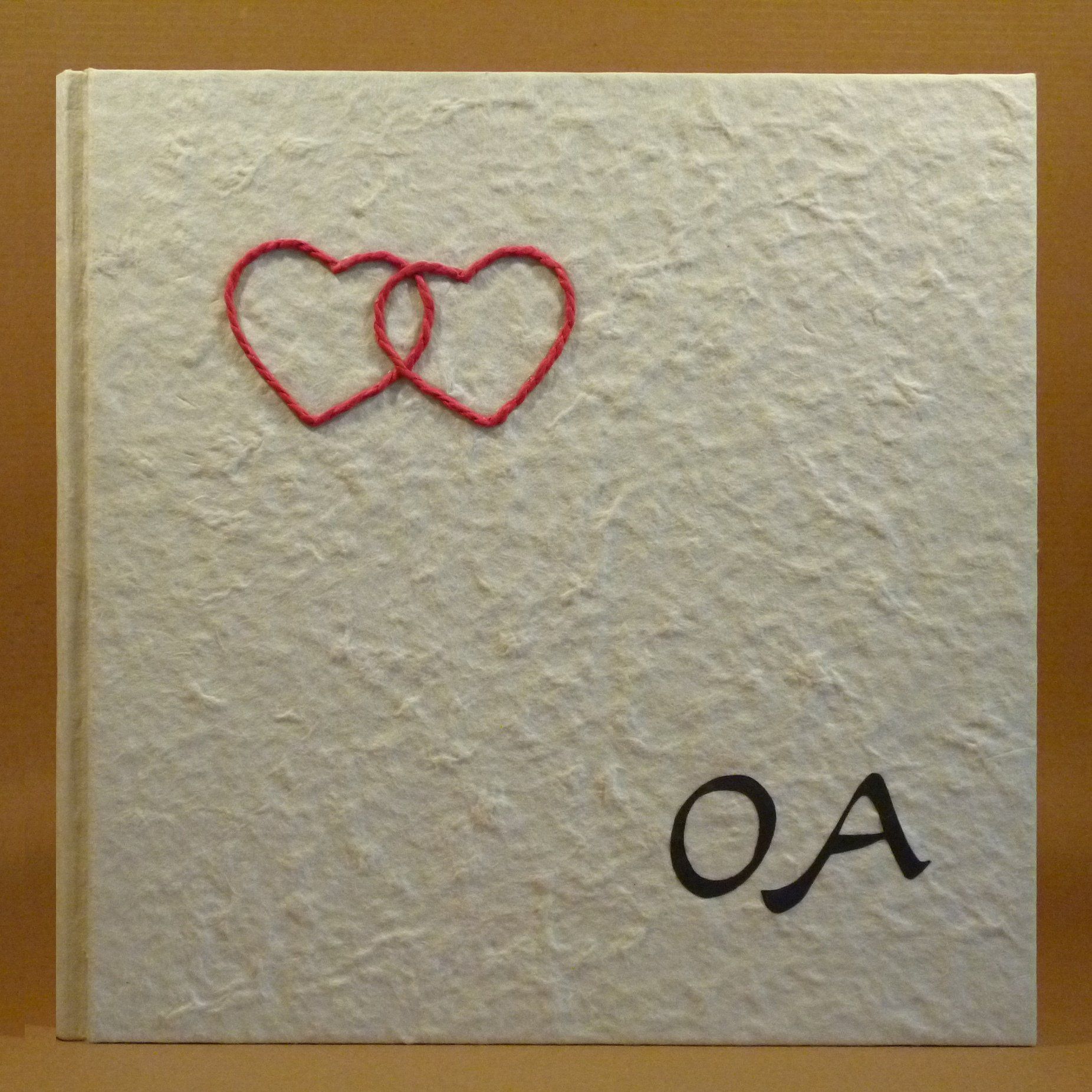 legnoegrafite legno e grafite album fotografico cuori iniziali