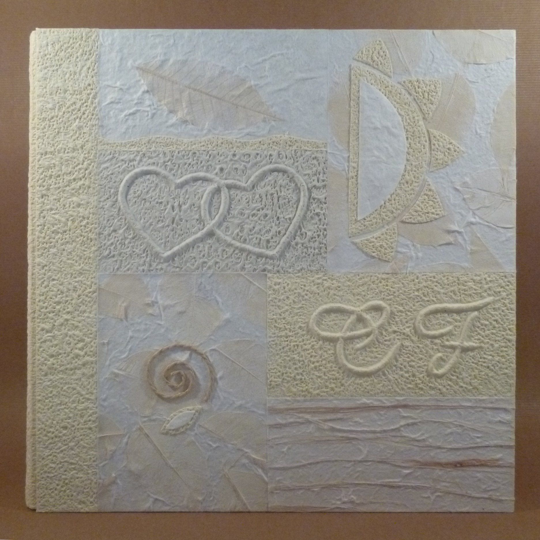 legnoegrafite legno e grafite album fotografico patchwork iniziali cuori