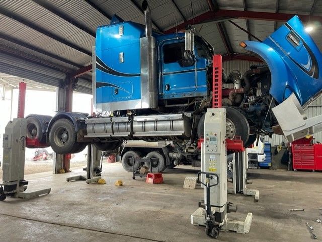 Diesel mechanic services