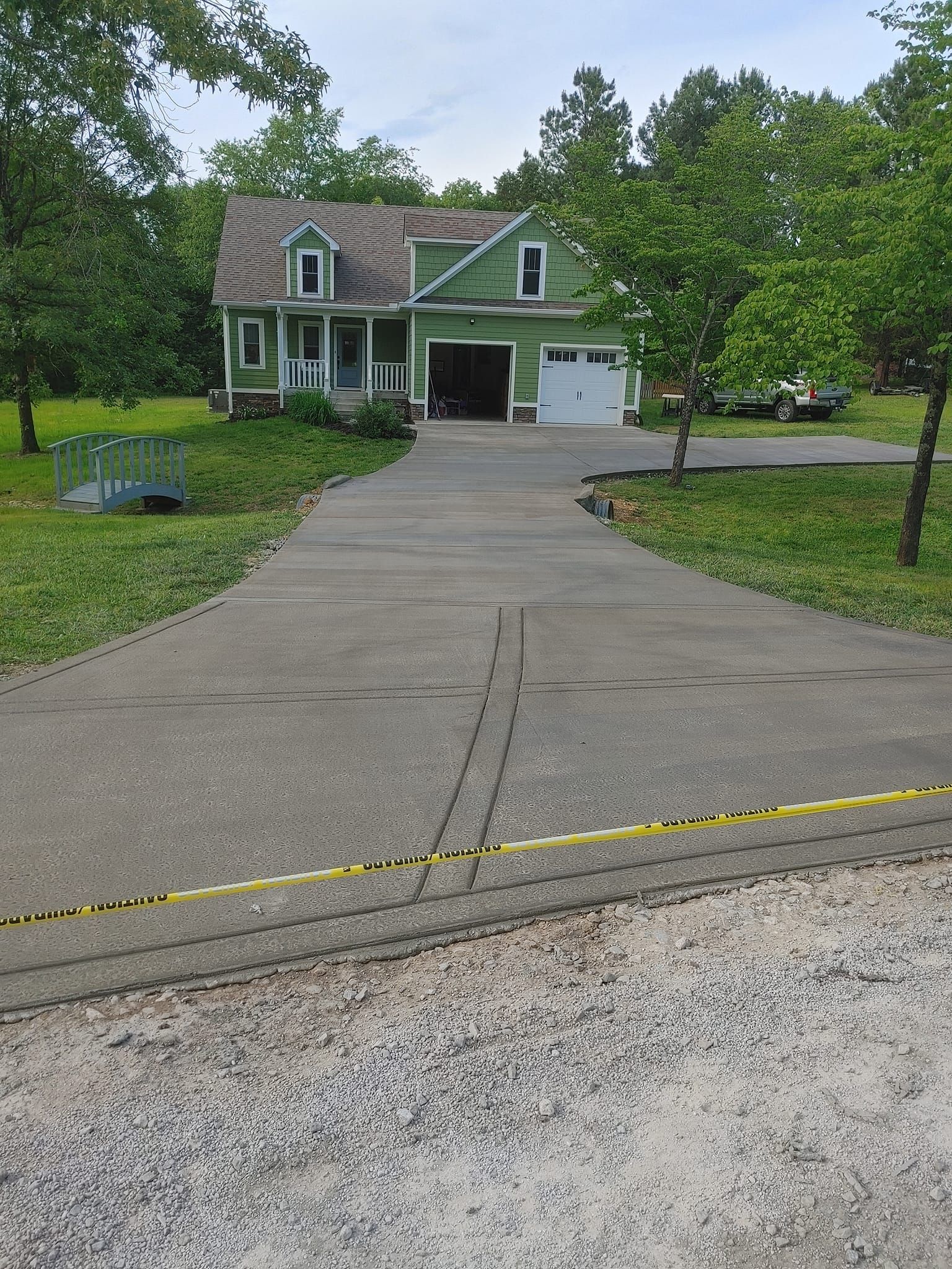 Concrete Steps – Safe & Durable Entry