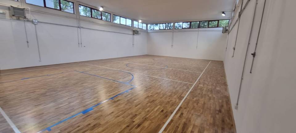 campo da basket e pavimenti per impianti sportivi a Bari