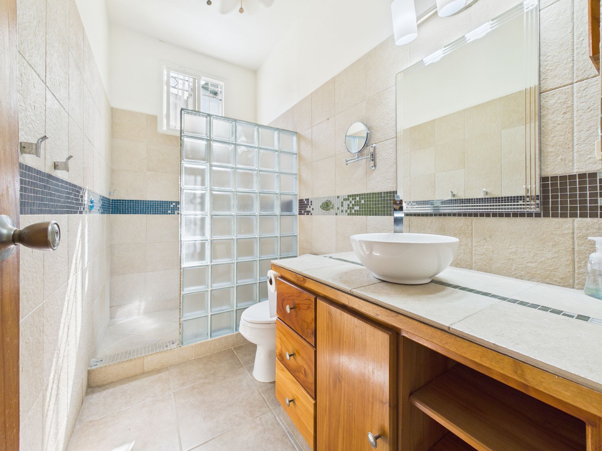 Producción integral de Real Estate para Inside Panama en Coronado Country Club: Fotos, planos y tour virtual.