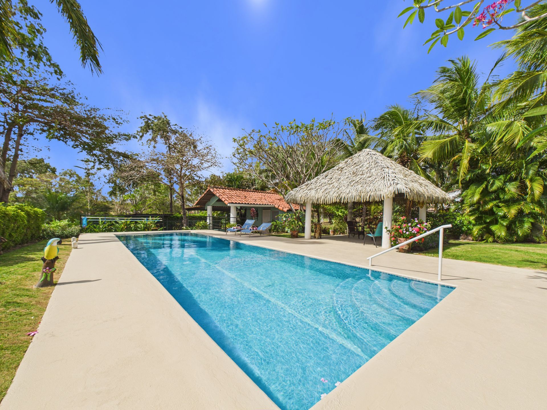 Producción integral de Real Estate para Inside Panama en Coronado Country Club: Fotos, planos y tour virtual.