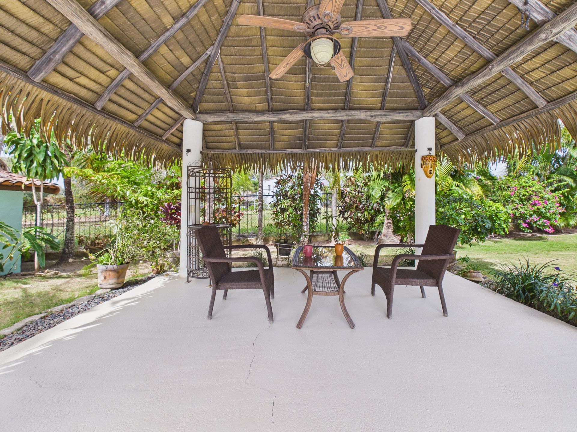 Producción integral de Real Estate para Inside Panama en Coronado Country Club: Fotos, planos y tour virtual.