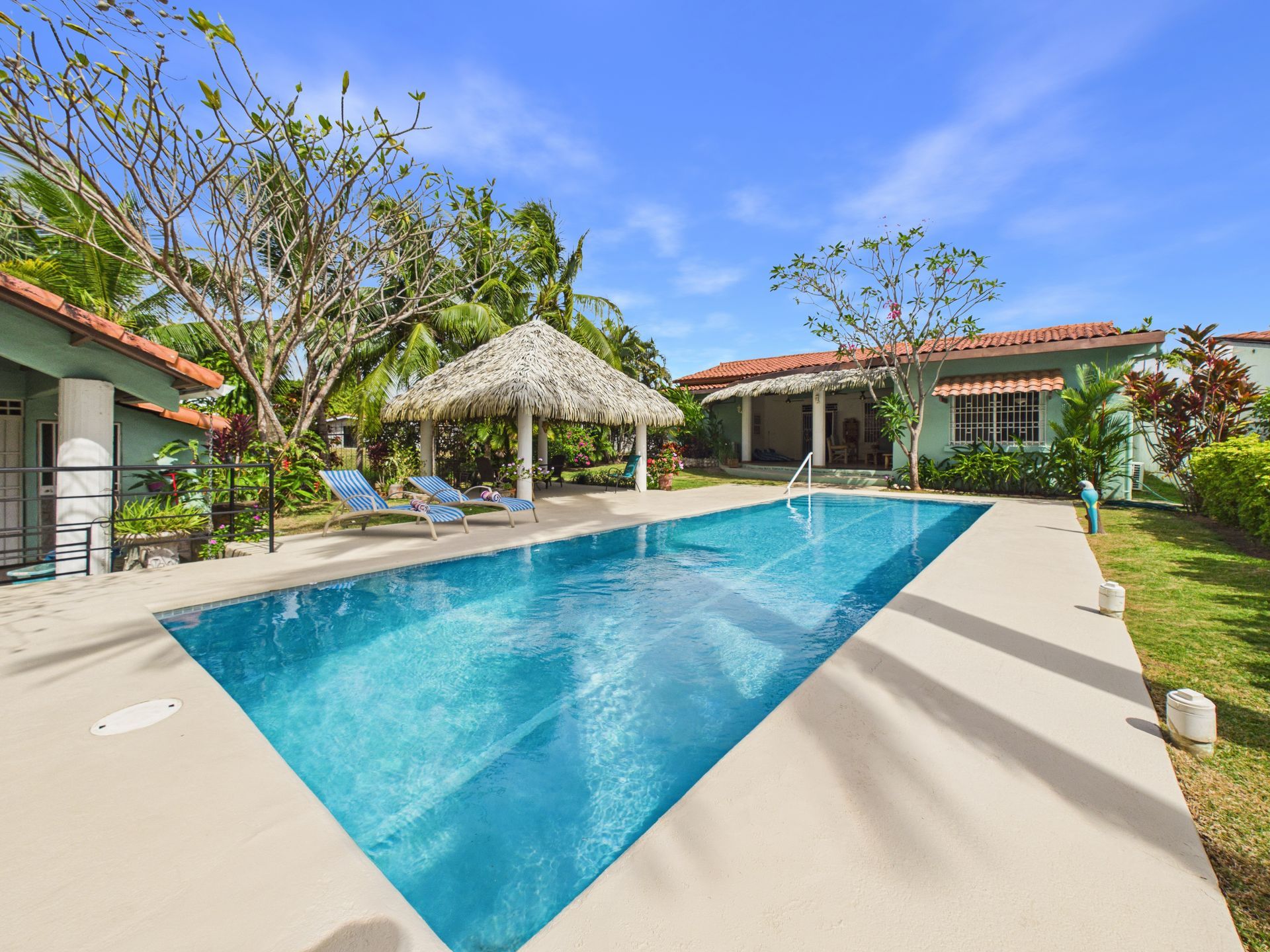 Producción integral de Real Estate para Inside Panama en Coronado Country Club: Fotos, planos y tour virtual.