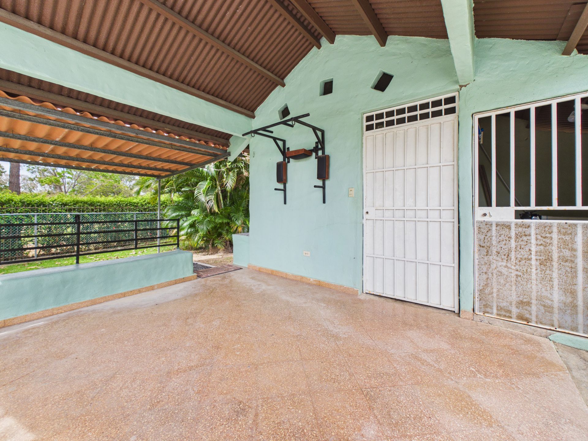 Producción integral de Real Estate para Inside Panama en Coronado Country Club: Fotos, planos y tour virtual.