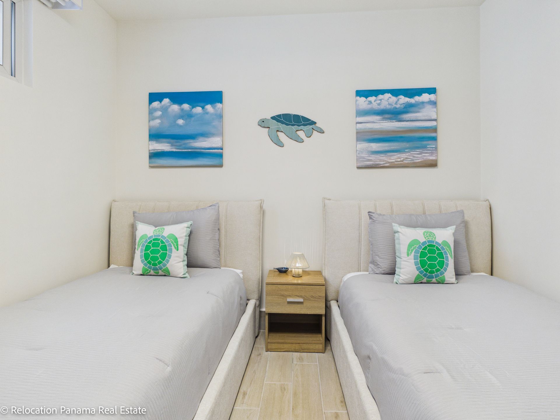 Apartamento en la etapa Olas de Playa Caracol con vista a la piscina y al mar, fotografiado para Relocation Panama