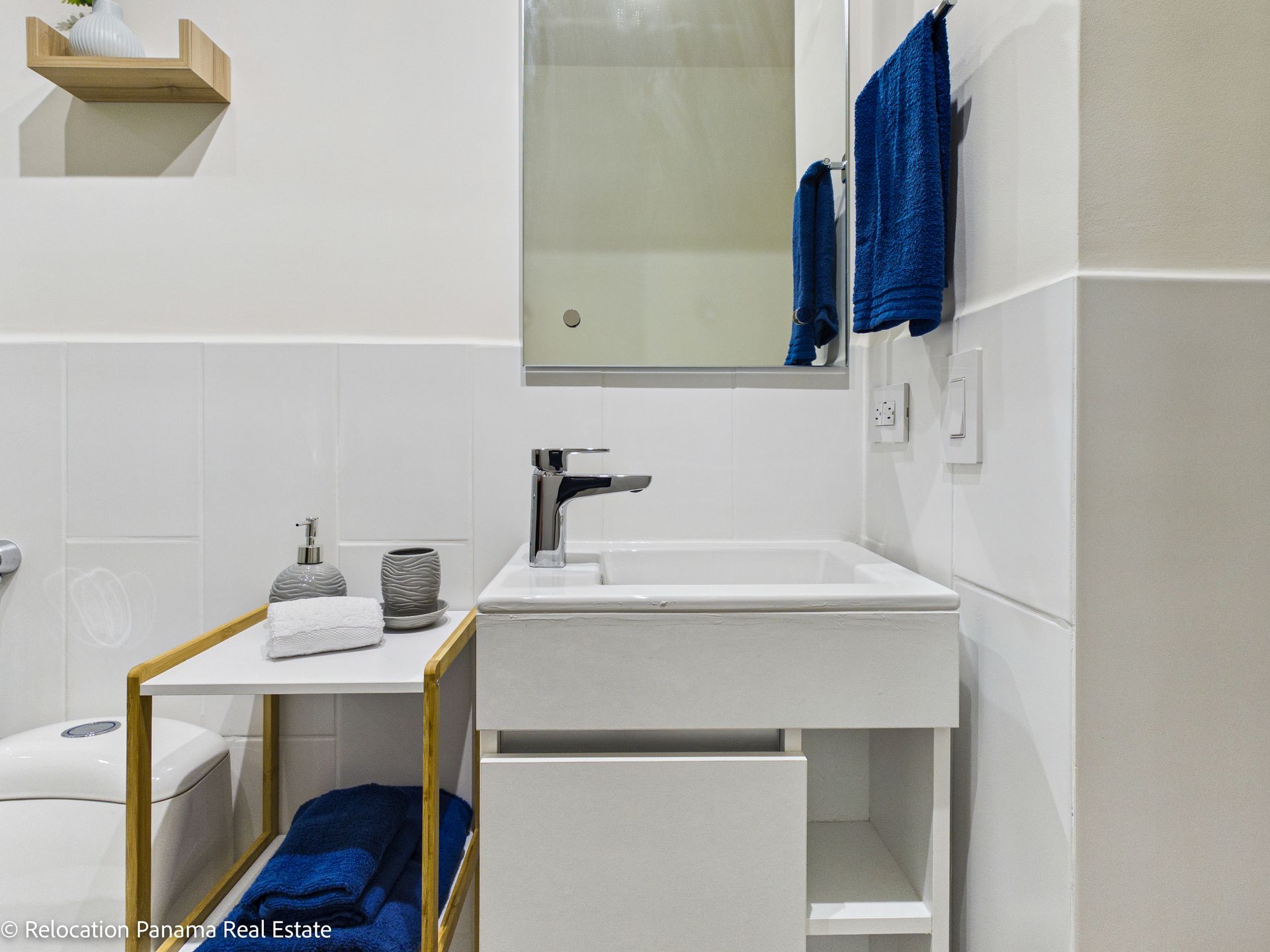 Apartamento en la etapa Olas de Playa Caracol con vista a la piscina y al mar, fotografiado para Relocation Panama