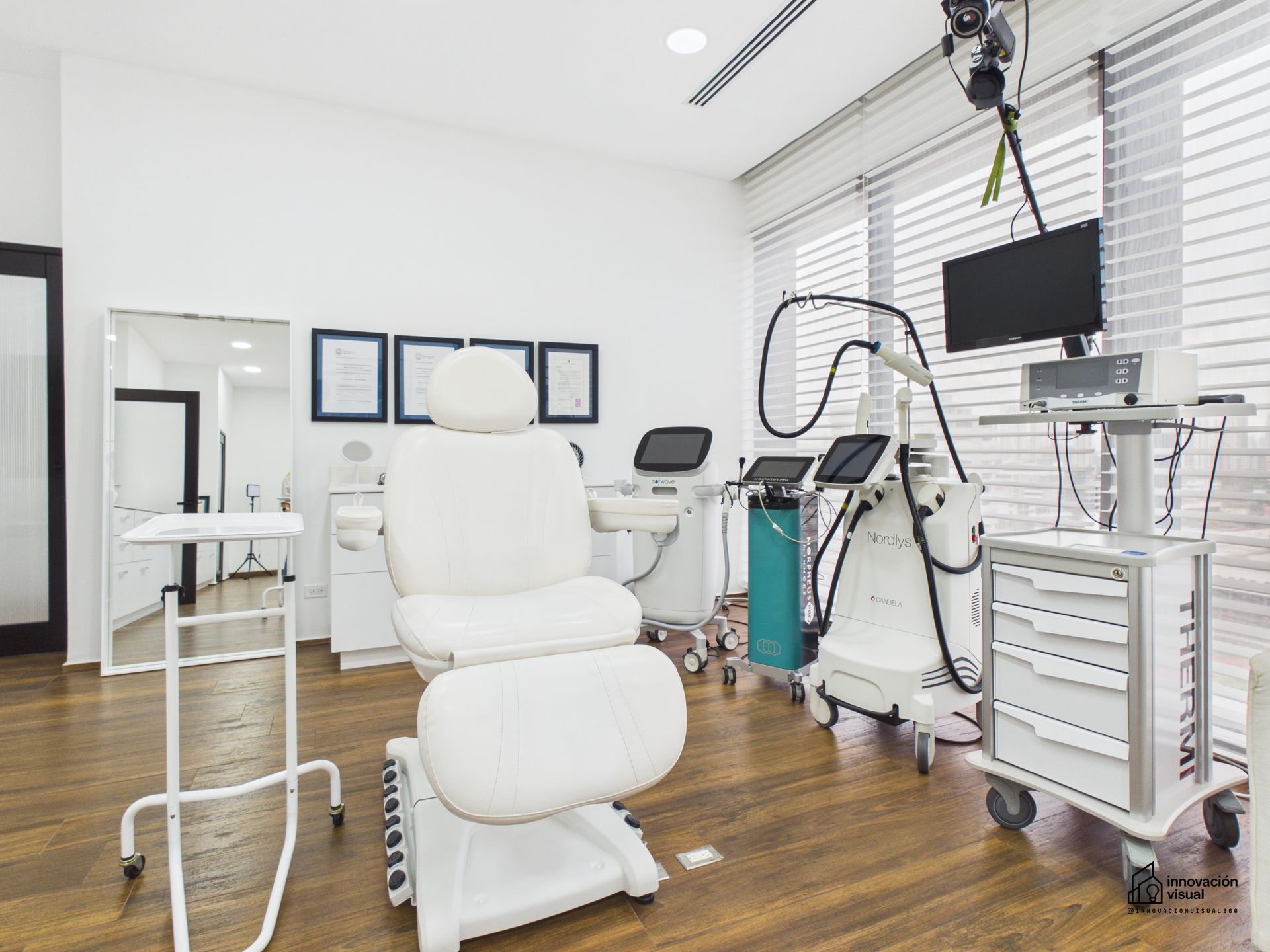 Consultorio de medicina estética del Dr. Badiola en Panamá, fotografía profesional y tour virtual por Innovación Visual.