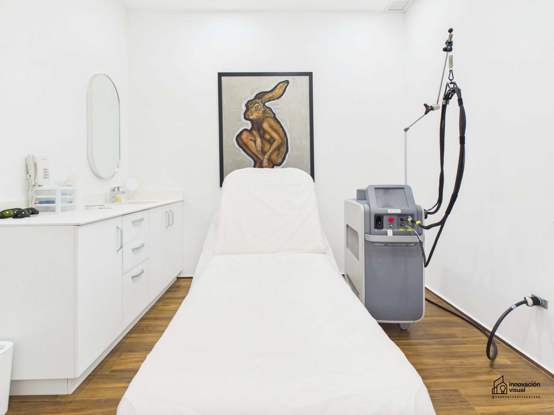 Consultorio de medicina estética del Dr. Badiola en Panamá, fotografía profesional y tour virtual por Innovación Visual.