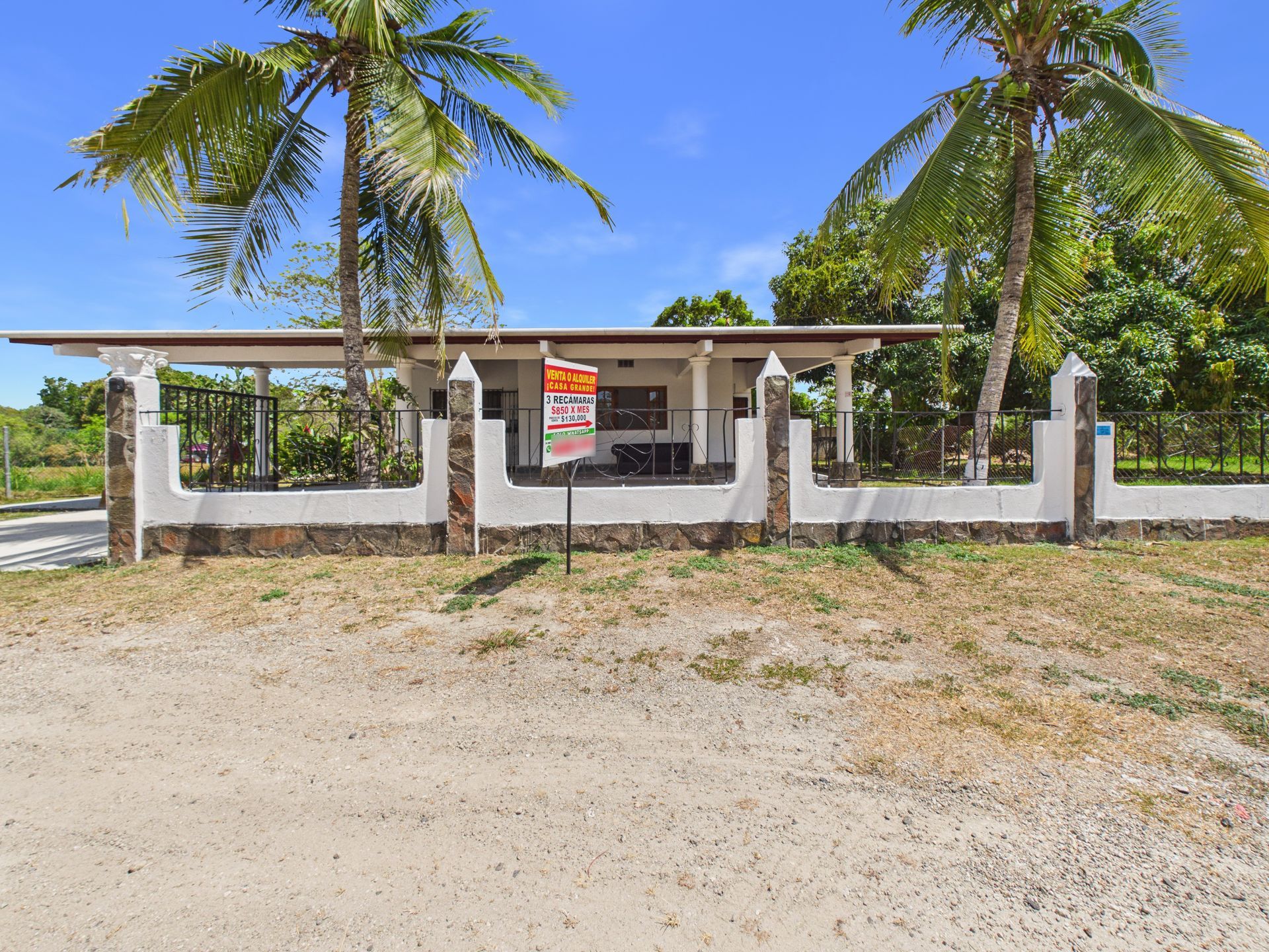 Fotografía profesional de casa de campo en Antón, Coclé, para Tetzel Inmuebles.