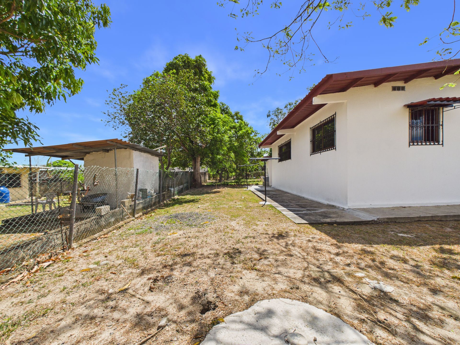Fotografía profesional de casa de campo en Antón, Coclé, para Tetzel Inmuebles.