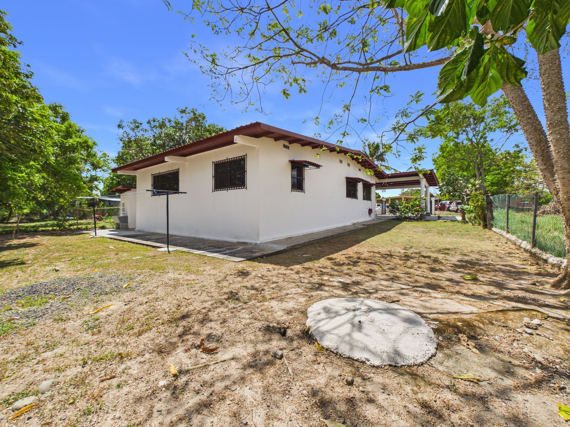 Fotografía profesional de casa de campo en Antón, Coclé, para Tetzel Inmuebles.