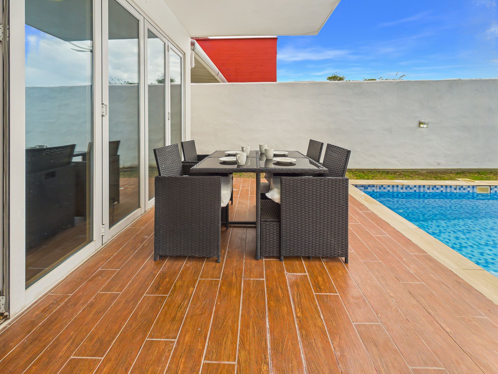 Sesión de fotografía profesional para Airbnb en residencia privada en Playa Coronado, Panamá.