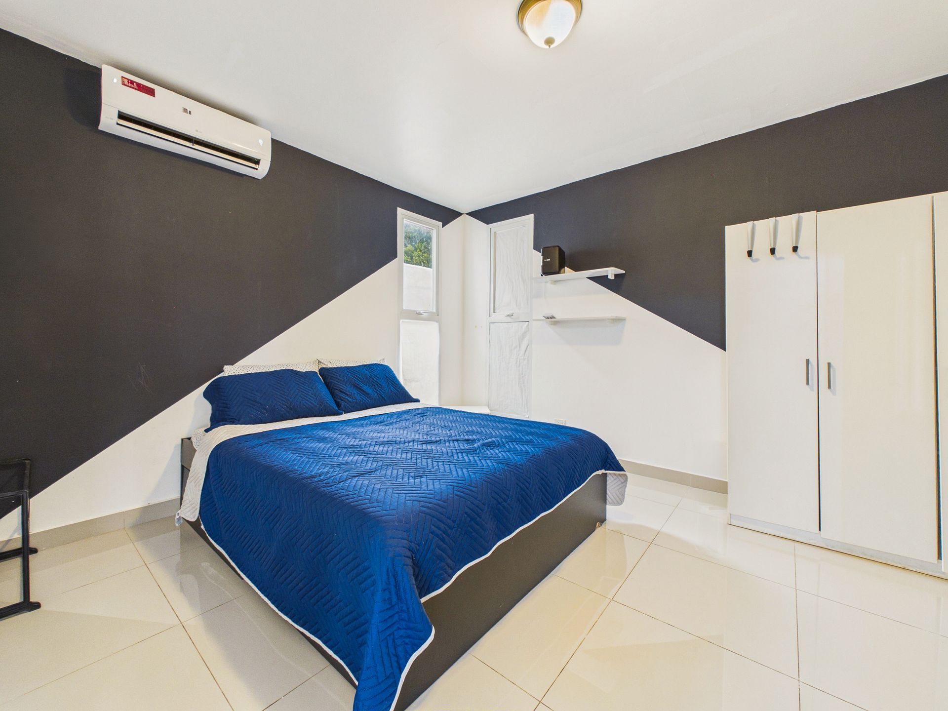 Sesión de fotografía profesional para Airbnb en residencia privada en Playa Coronado, Panamá.