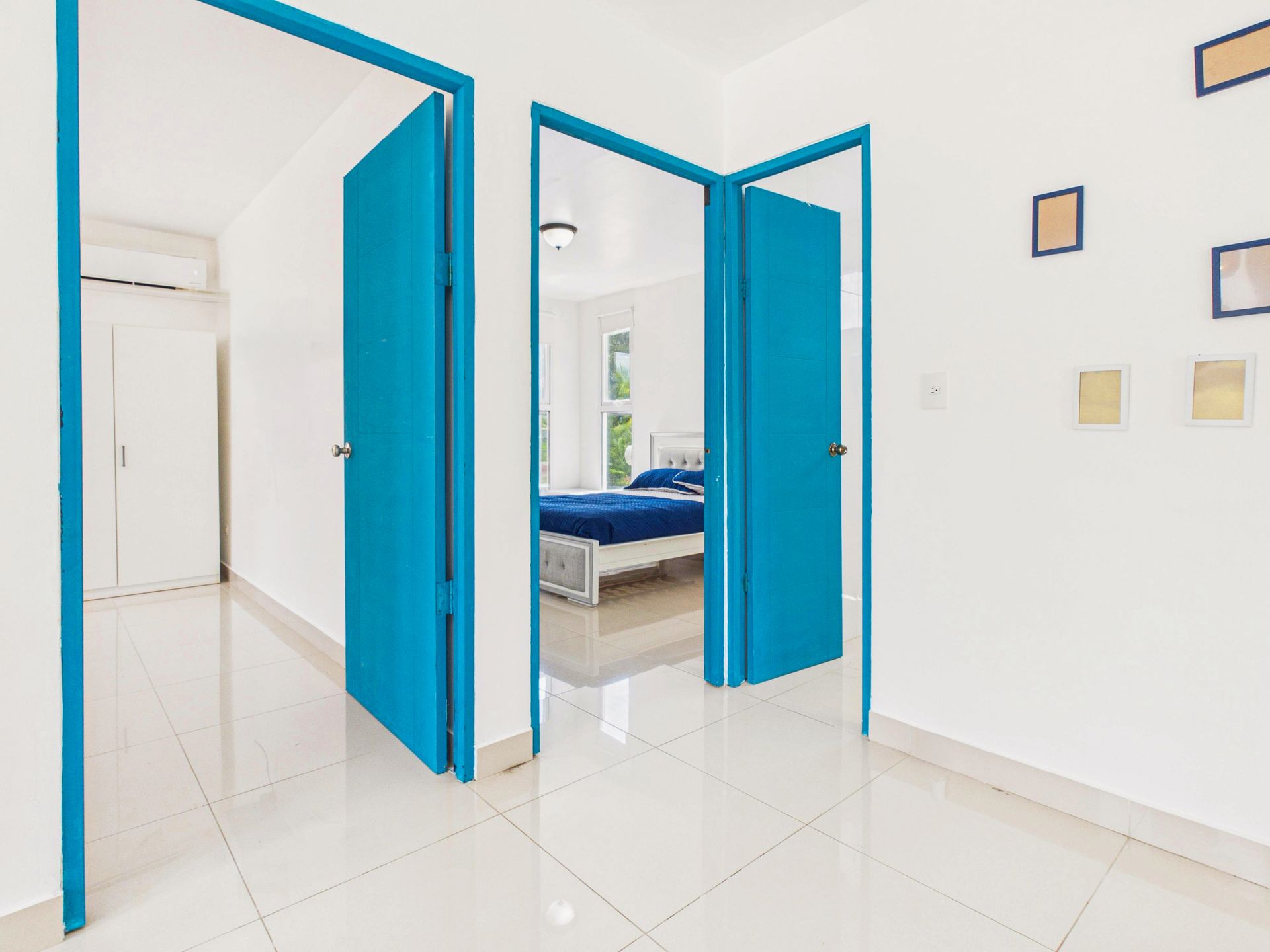 Sesión de fotografía profesional para Airbnb en residencia privada en Playa Coronado, Panamá.