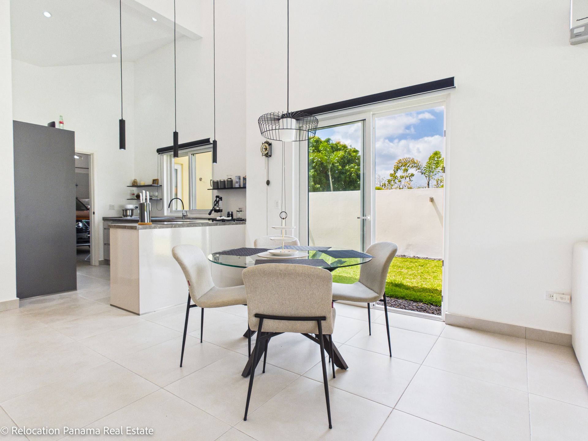 Fotografía profesional de casa de campo en San José, San Carlos, para Relocation Panama Real Estate.