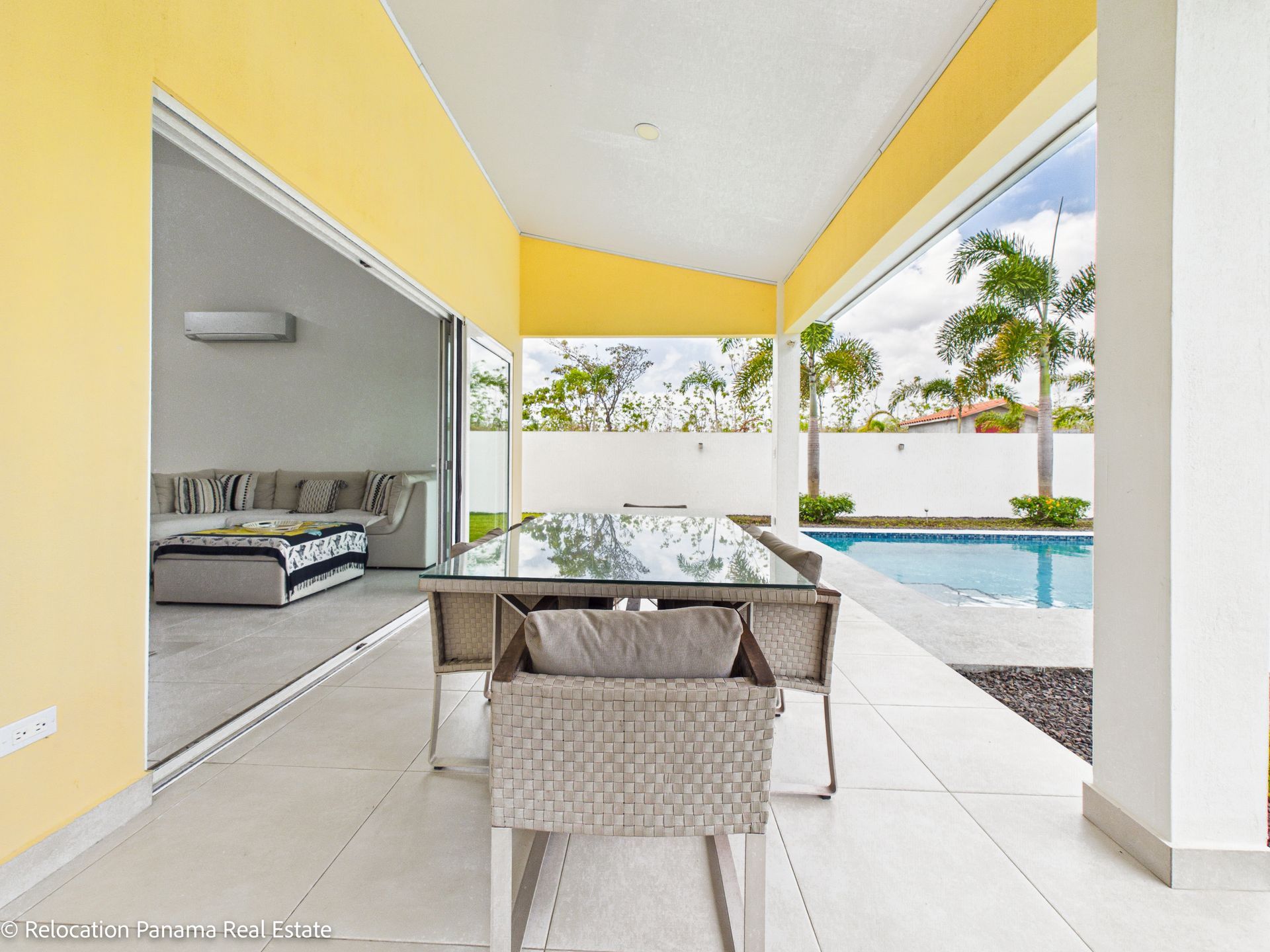 Fotografía profesional de casa de campo en San José, San Carlos, para Relocation Panama Real Estate.