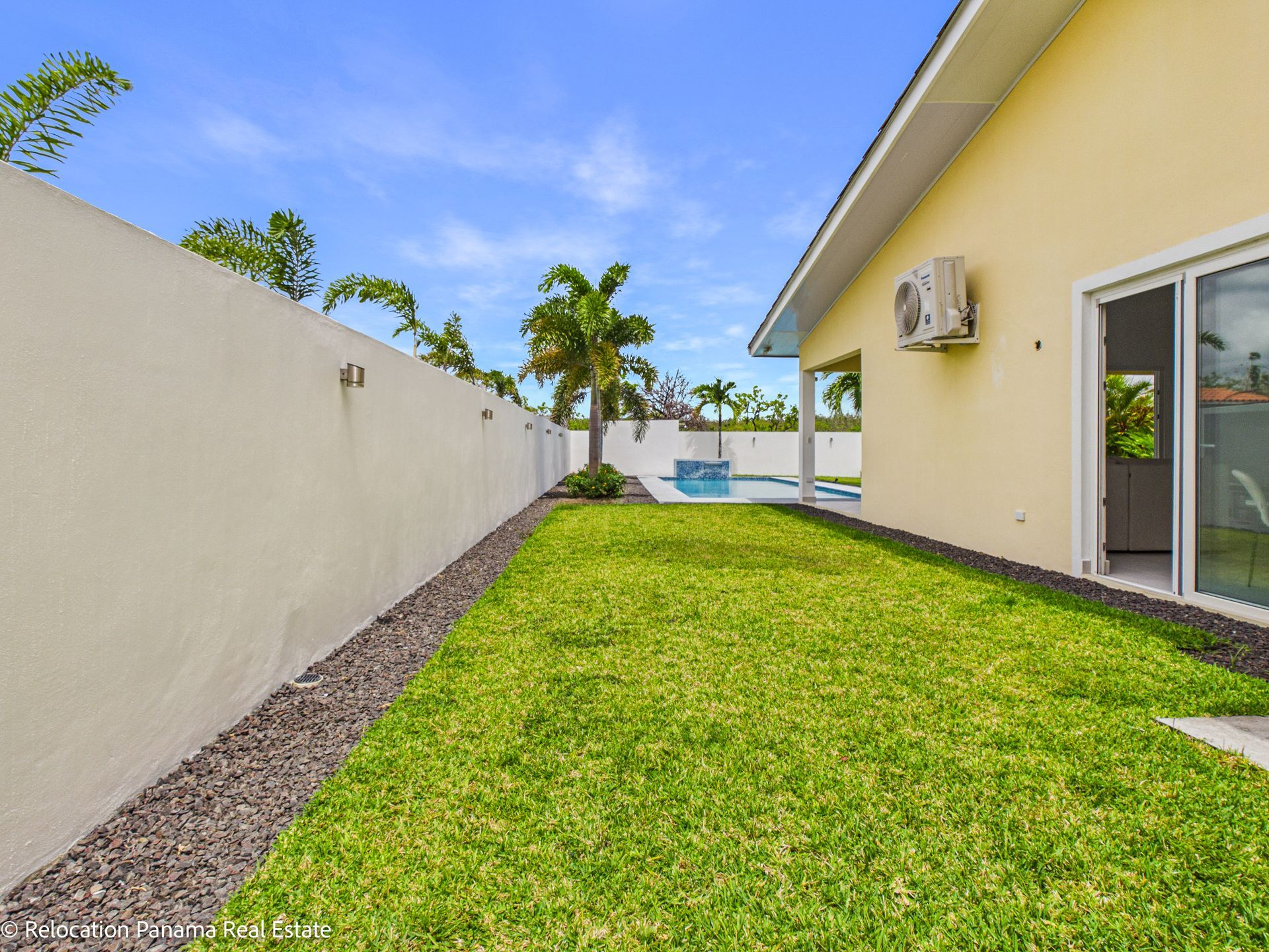 Fotografía profesional de casa de campo en San José, San Carlos, para Relocation Panama Real Estate.