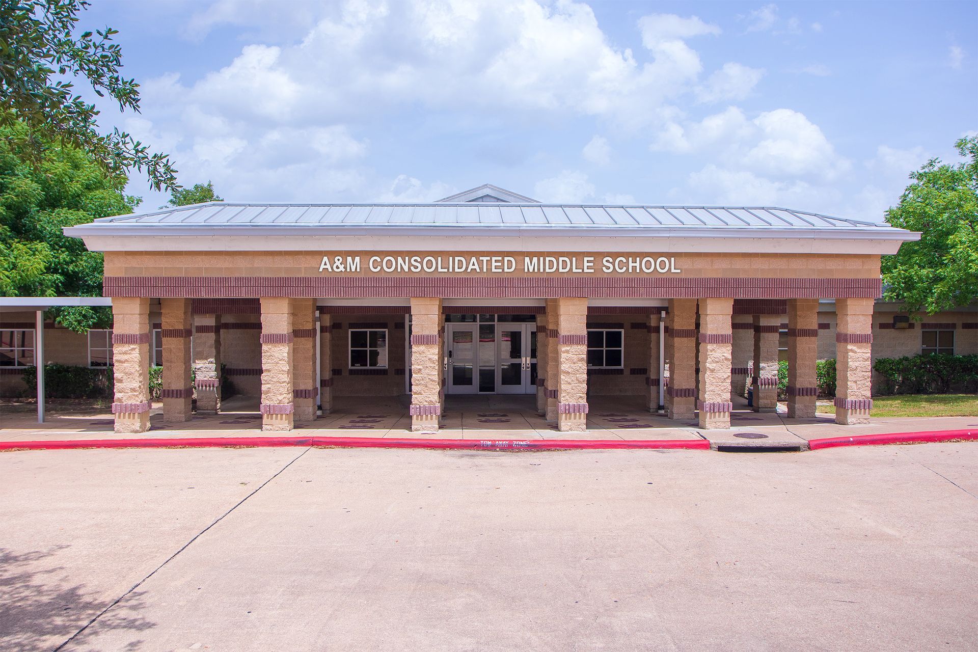 A&M Consolidated Middle School (SPF Reroofs)