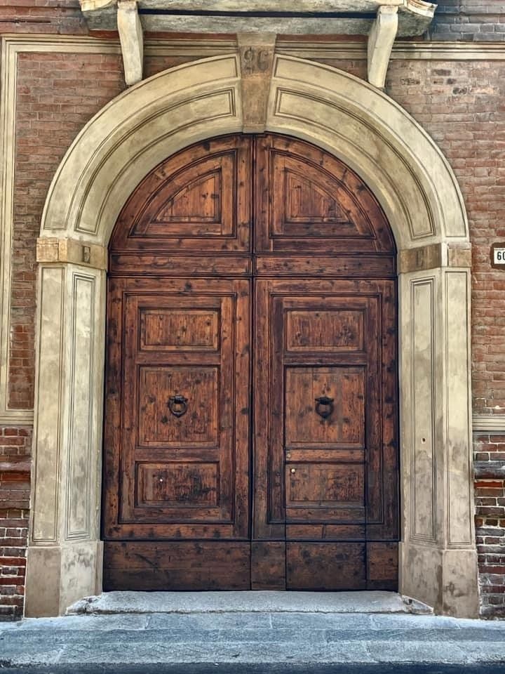 ingresso storico restaurato