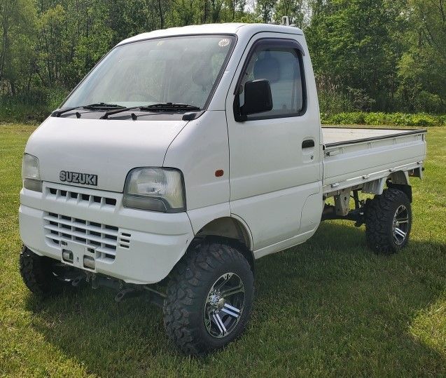 2001 Suzuki w/ a/c
