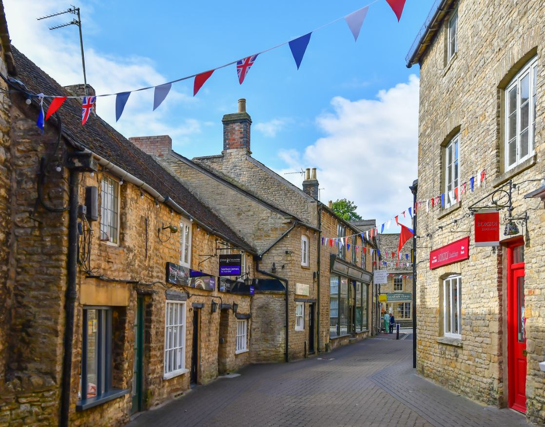 Stow-on-the-Wold (Courtesy of Cotswolds Tourism)