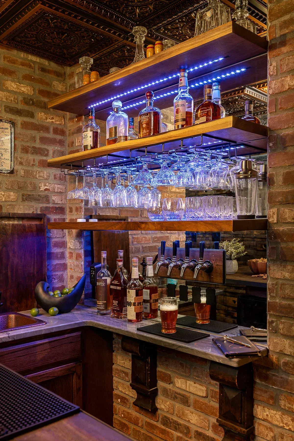 Shelf storage with mood lighting