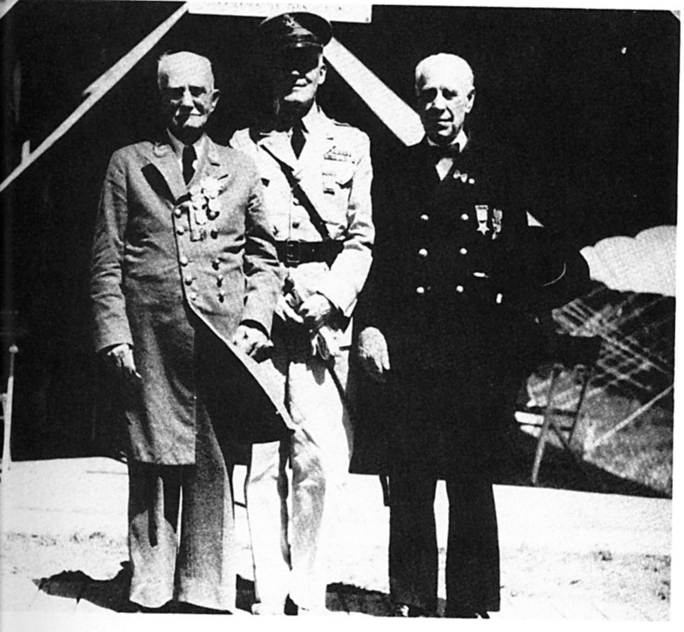 Commanders Claypool (l.) and Mennett (r.)
(National Park Service)