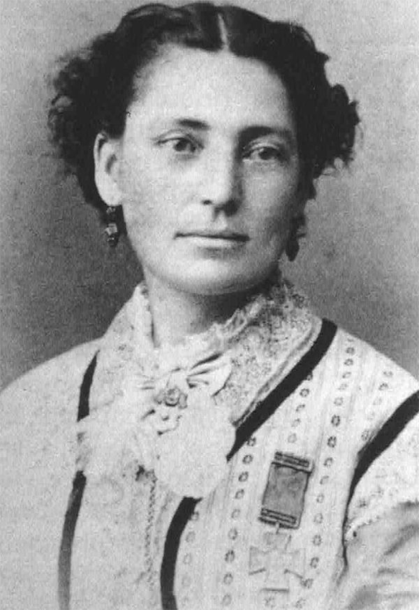 Anna Etheridge, 1863,  wearing the Kearny Cross (U.S. Army War College, Carlisle, PA)