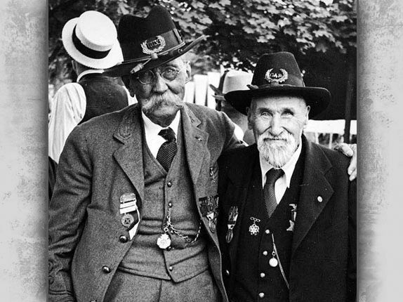 Two Civil War veterans at the Last Reunion
(National Park Service)