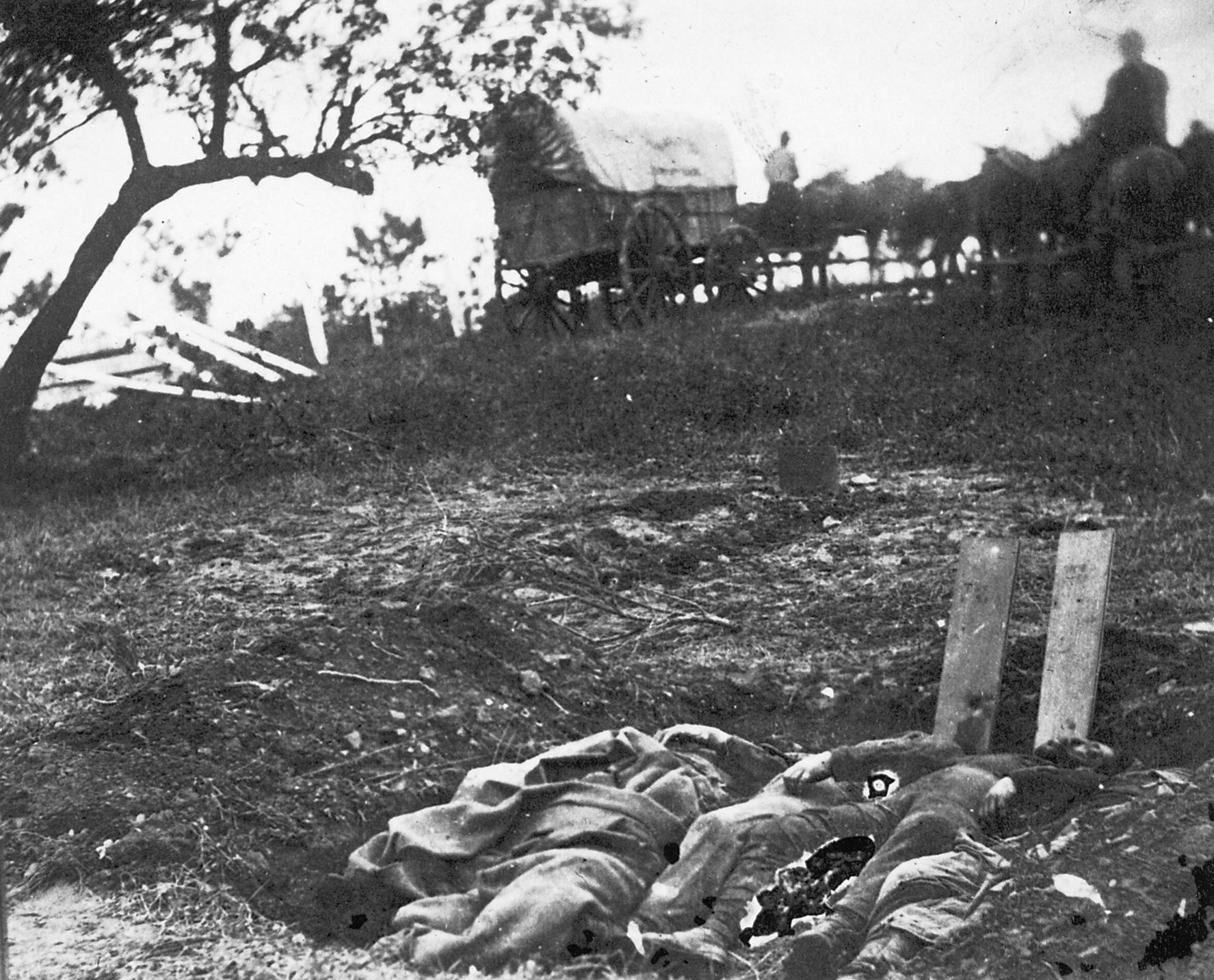 Burials at Gettysburg (Library of Congress)