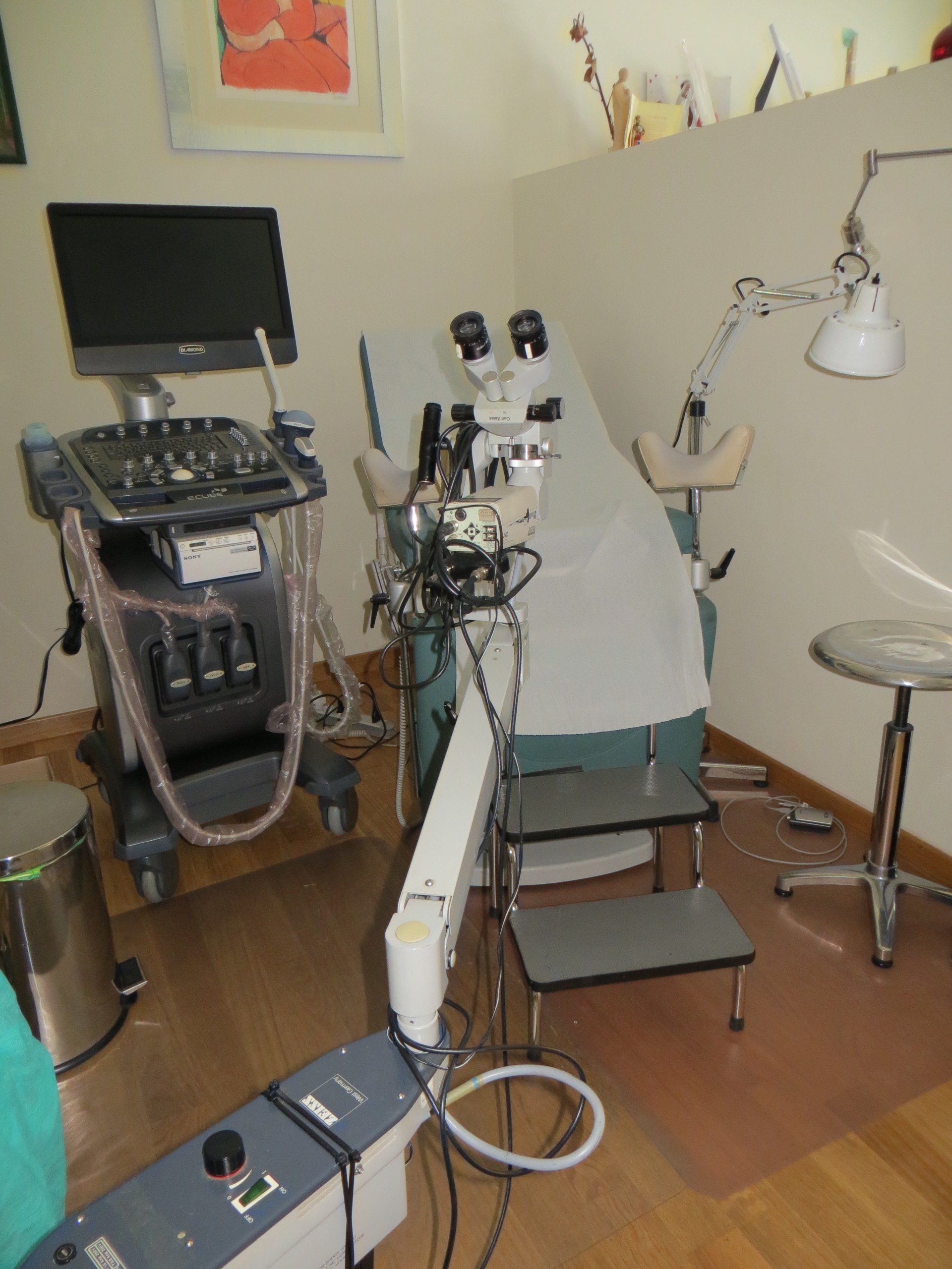 Ambulatorio ginecologico con strumentazione all'avanguardia